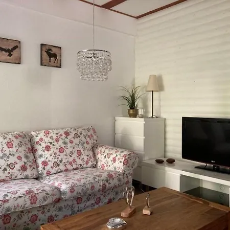 Idyllisches Mit Balkon Und Garten By Interhome Vakantiehuis *